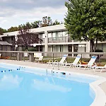 Clarion Inn 